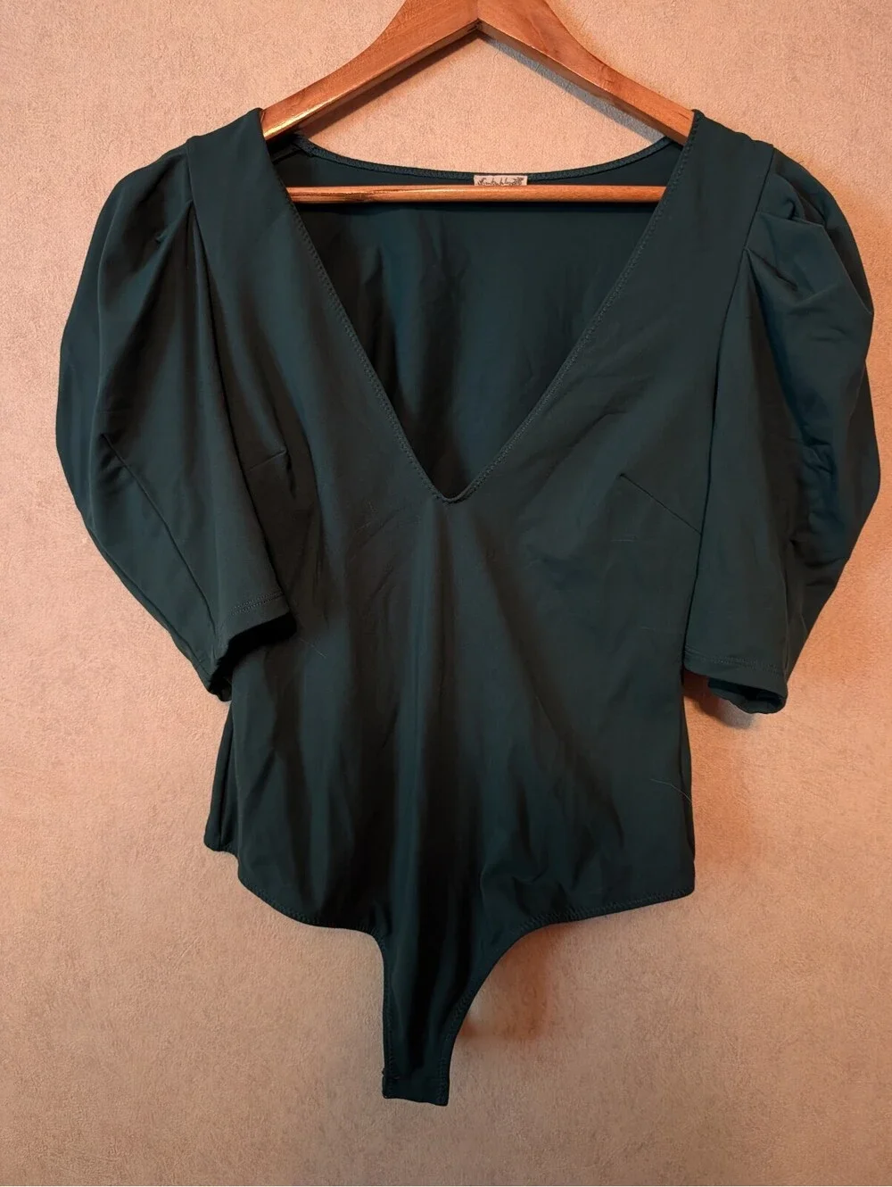INTIMATELY FREE PEOPLE emerald green puff sleeve bodysuit sz M